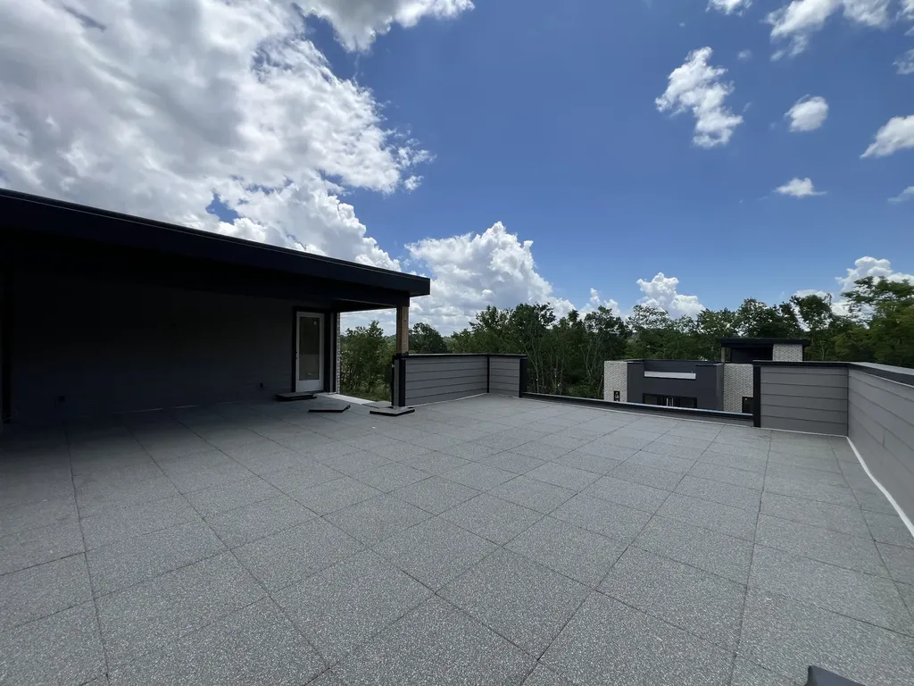 126 Modern Valley Nashville TN 37221
