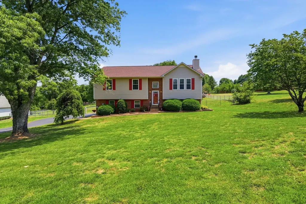 206 Brookhaven Drive Columbia TN 38401