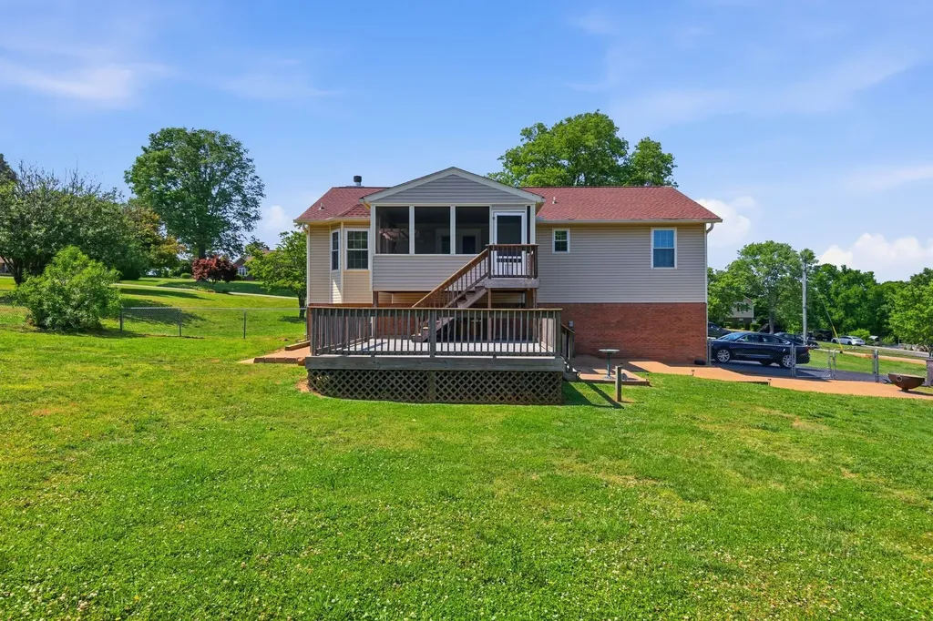206 Brookhaven Drive Columbia TN 38401