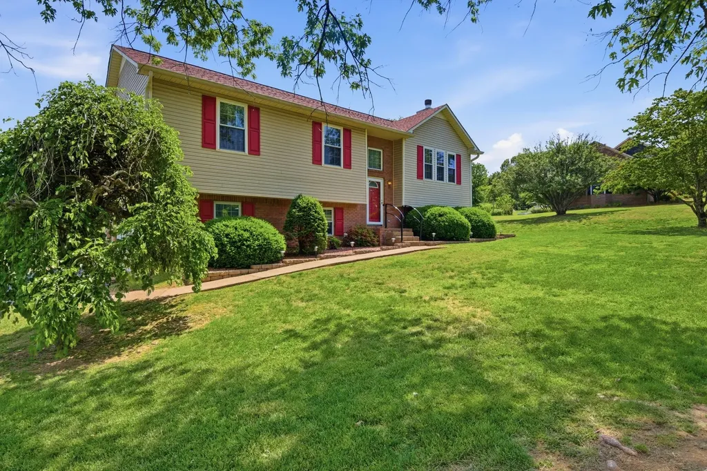 206 Brookhaven Drive Columbia TN 38401