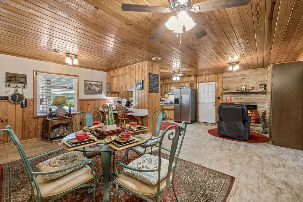 8997 Holmes Creek Road Smithville TN 37166