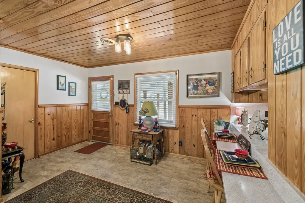 8997 Holmes Creek Road Smithville TN 37166