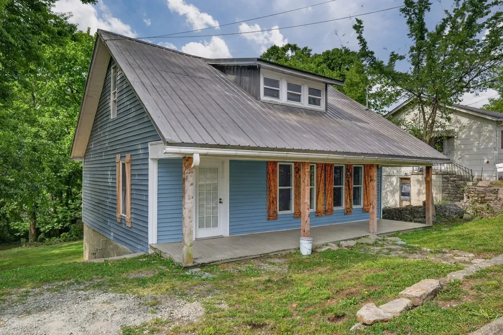 408 Washington St, W Fayetteville TN 37334