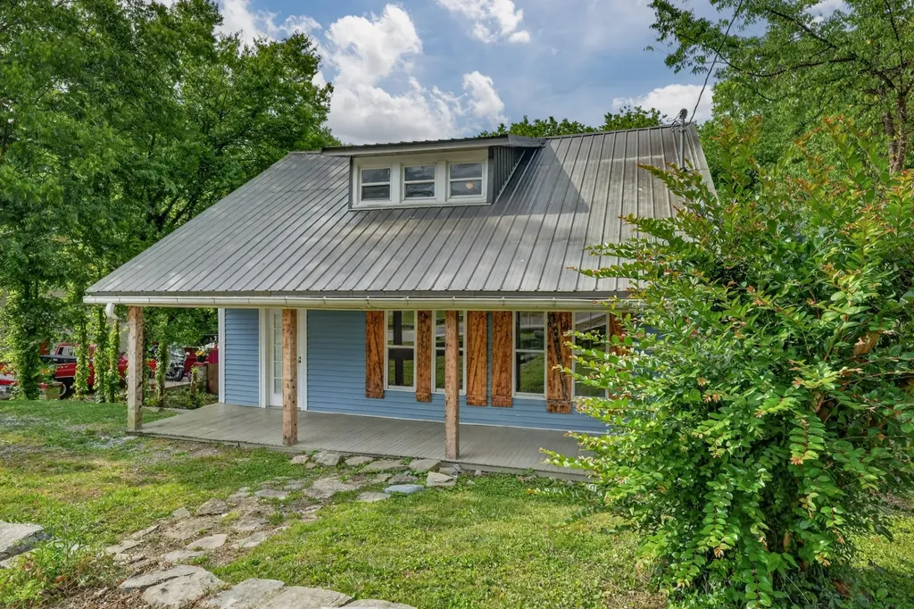 408 Washington St, W Fayetteville TN 37334