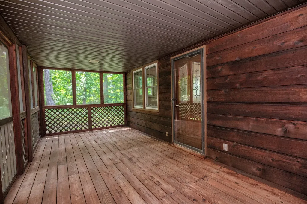 5050 Walkup Road Pegram TN 37143