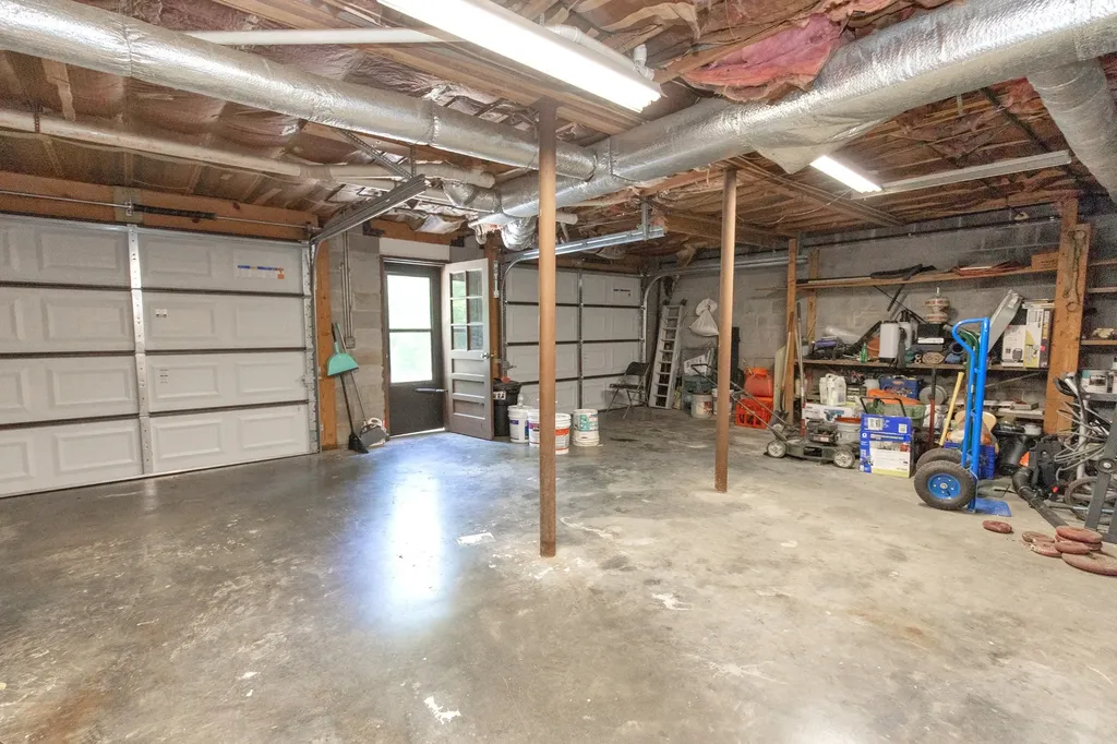 5050 Walkup Road Pegram TN 37143