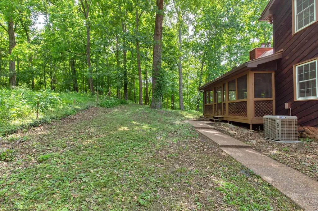 5050 Walkup Road Pegram TN 37143