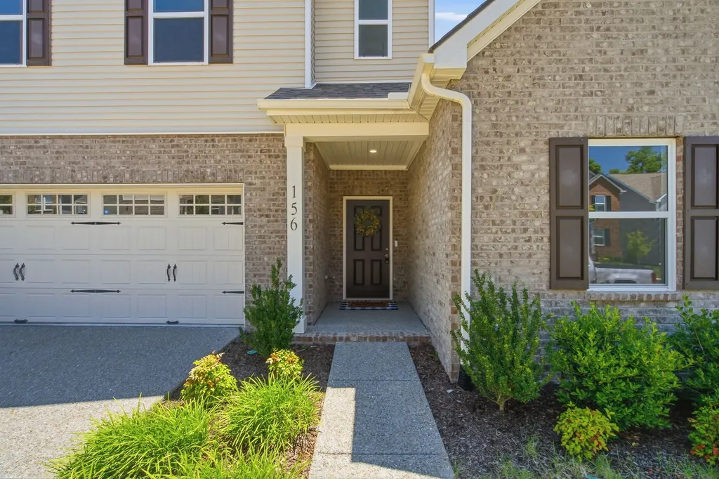 156 Hampshire Way White House TN 37188