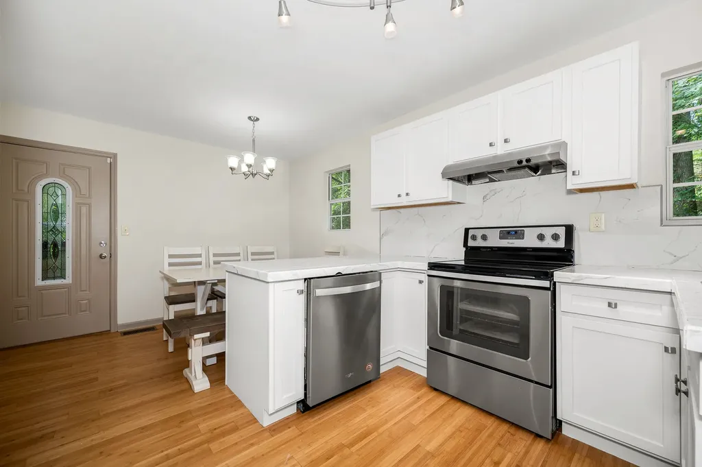1555 Gassaway Main Street Liberty TN 37095