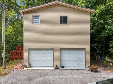 1555 Gassaway Main Street Liberty TN 37095