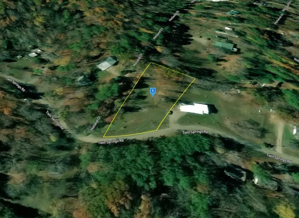 10570 Twin Spgs Lane Bon Aqua TN 37025