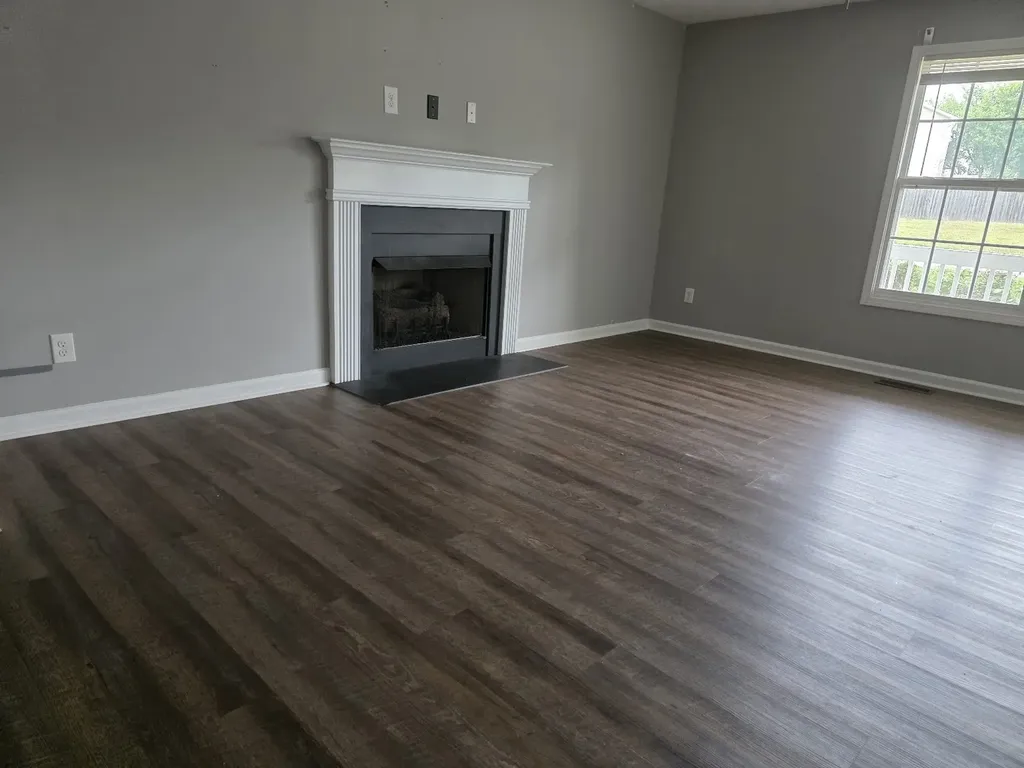3499 Oak Creek Drive Clarksville TN 37040