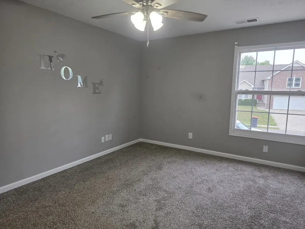 3499 Oak Creek Drive Clarksville TN 37040