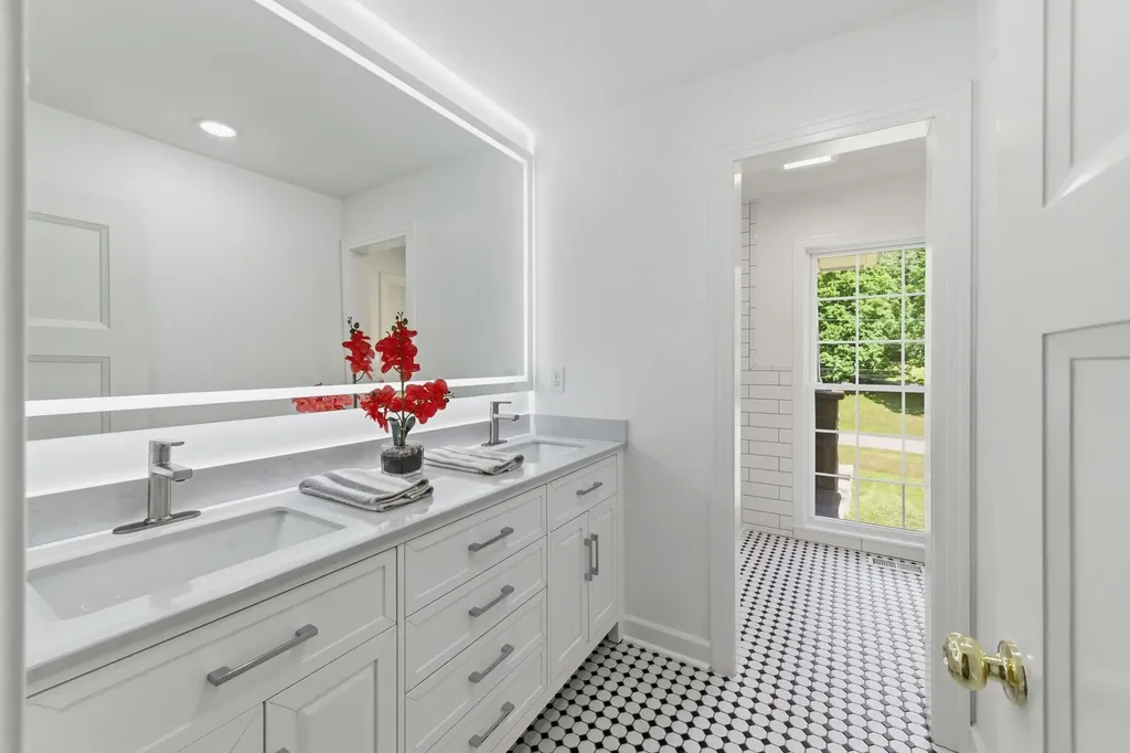 6617 Ellesmere Road Nashville TN 37205