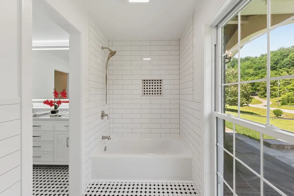 6617 Ellesmere Road Nashville TN 37205