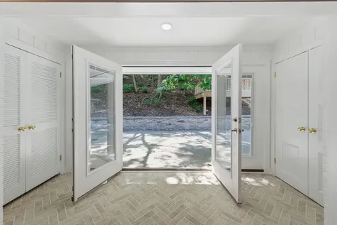 6617 Ellesmere Road Nashville TN 37205