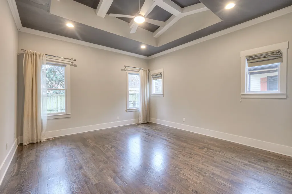 1537B Battlefield Drive Nashville TN 37215