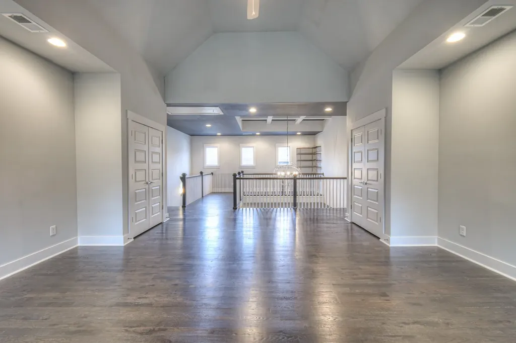 1537B Battlefield Drive Nashville TN 37215