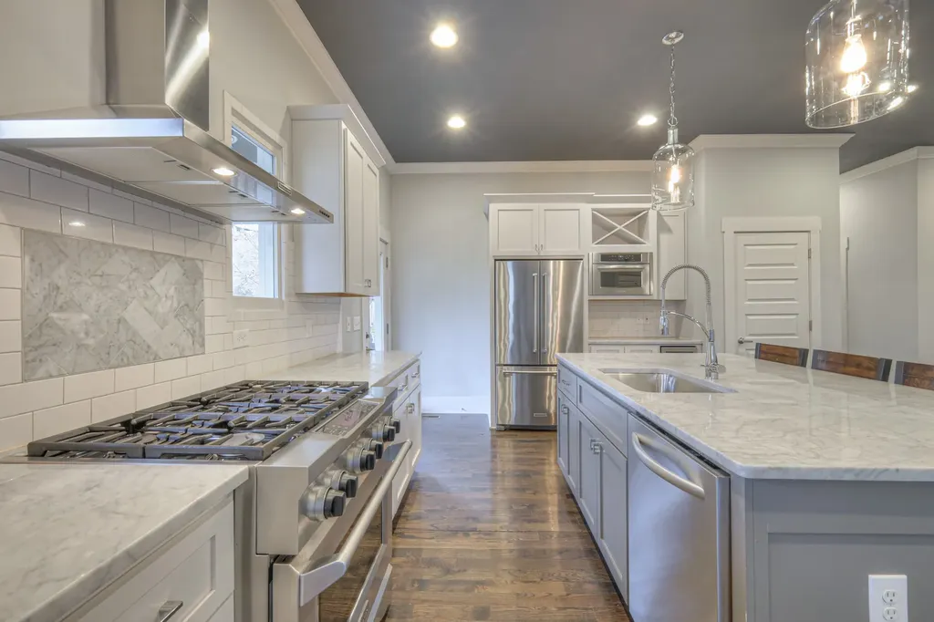 1537B Battlefield Drive Nashville TN 37215