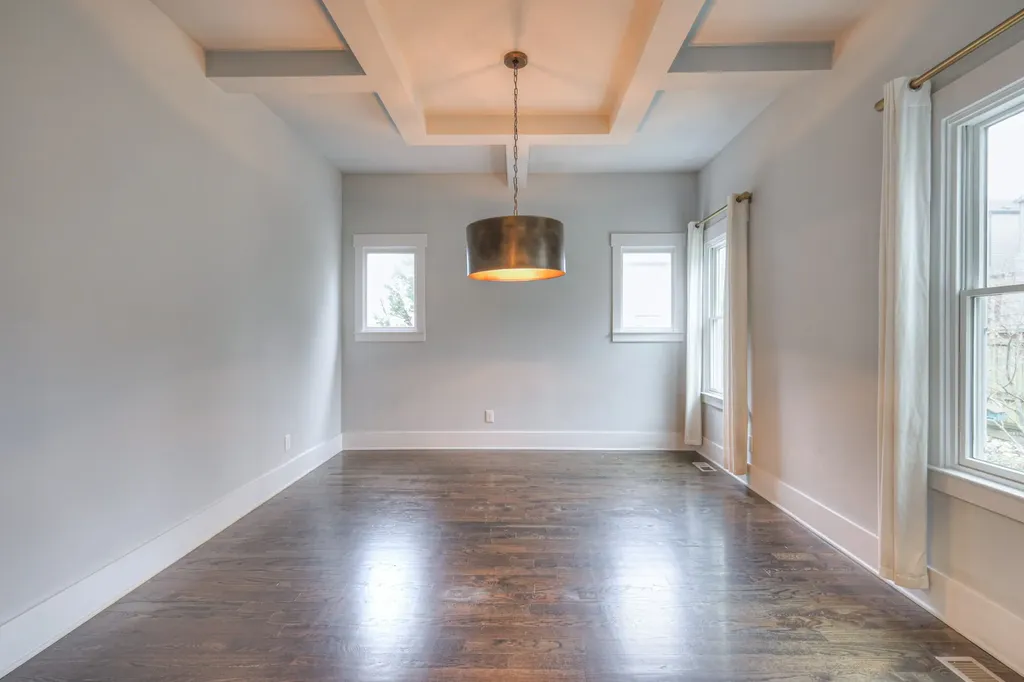 1537B Battlefield Drive Nashville TN 37215