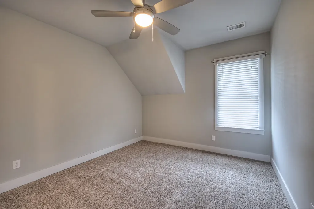 1537B Battlefield Drive Nashville TN 37215