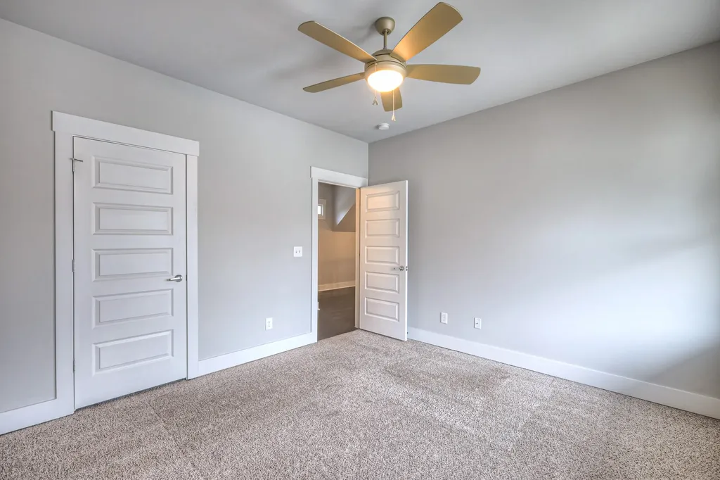 1537B Battlefield Drive Nashville TN 37215