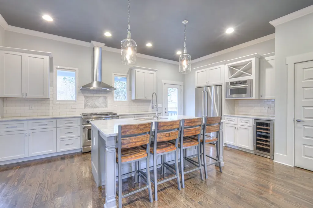 1537B Battlefield Drive Nashville TN 37215