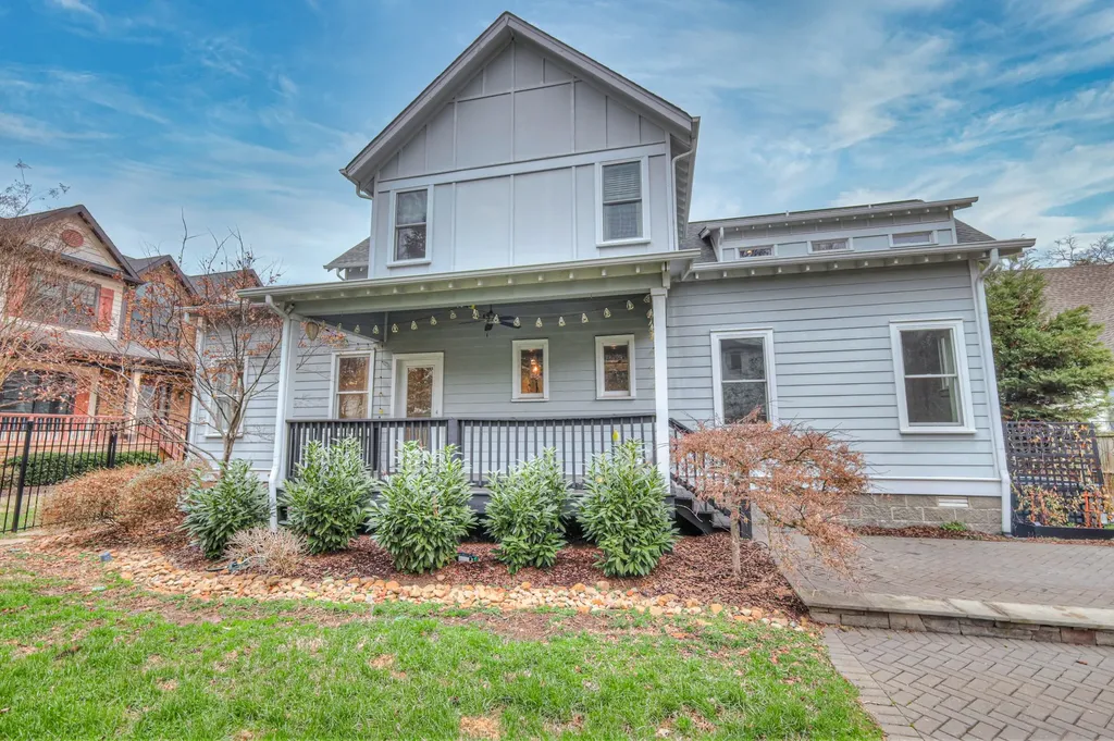 1537B Battlefield Drive Nashville TN 37215