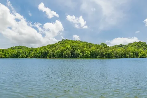21 Lincoln Lake Road Kelso TN 37348