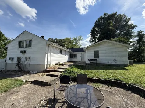 704 Cedar Lane Tullahoma TN 37388