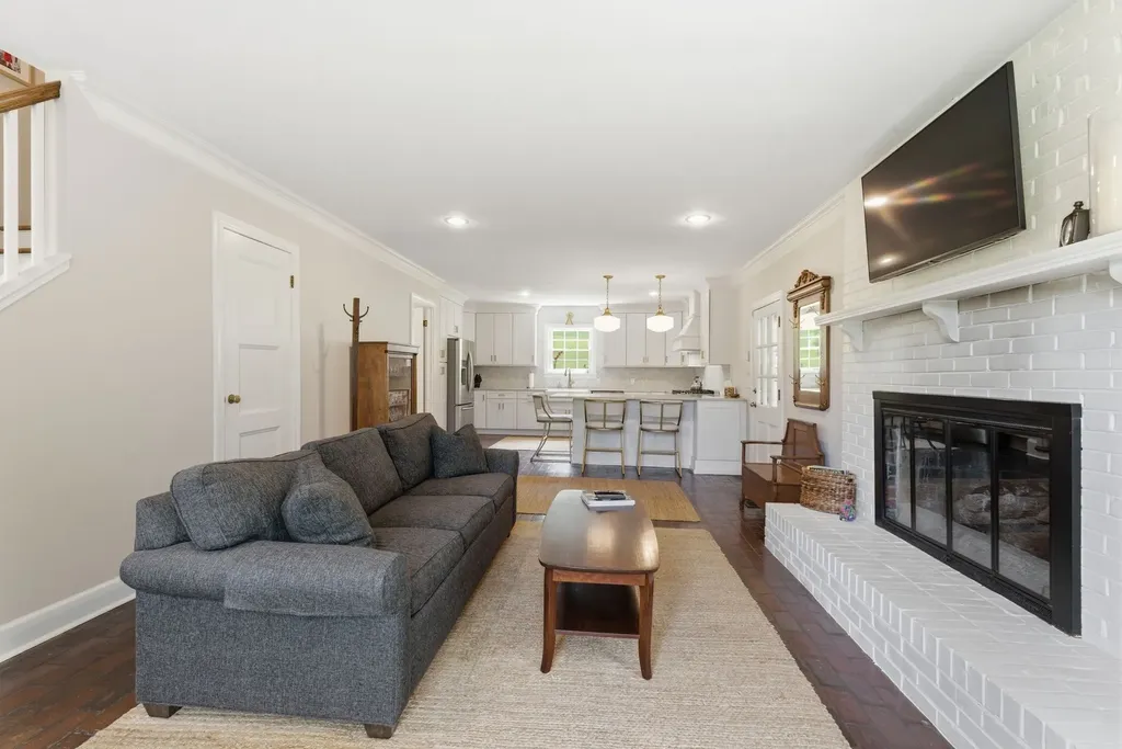 1084 Lynnwood Boulevard Nashville TN 37215