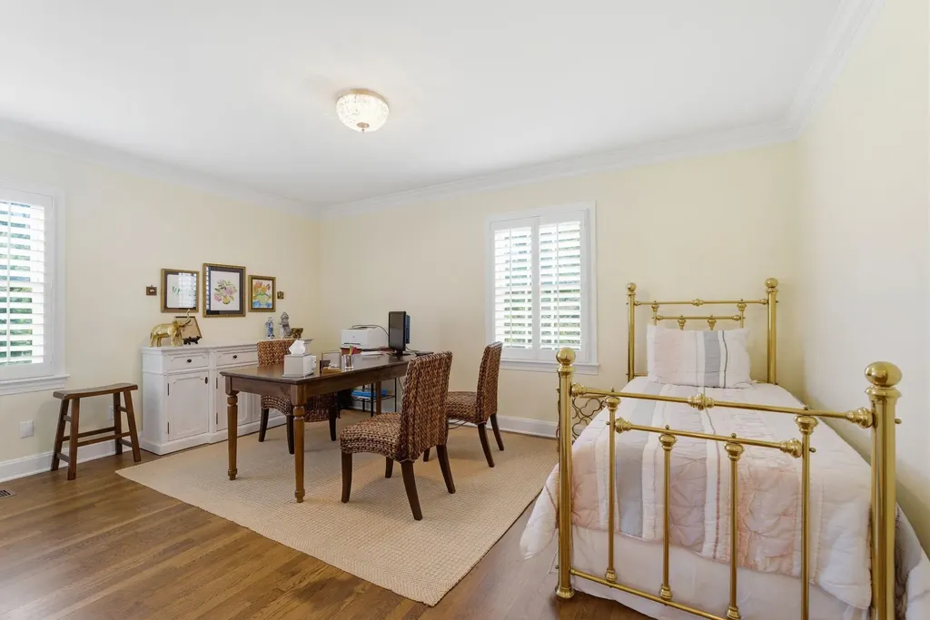 1084 Lynnwood Boulevard Nashville TN 37215
