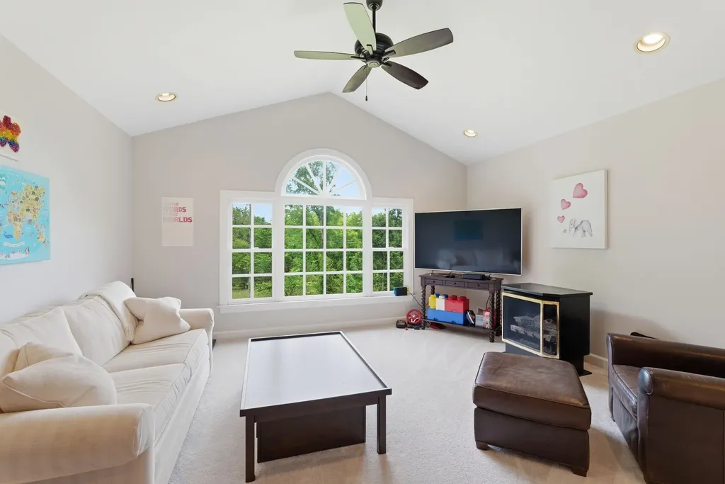 1084 Lynnwood Boulevard Nashville TN 37215