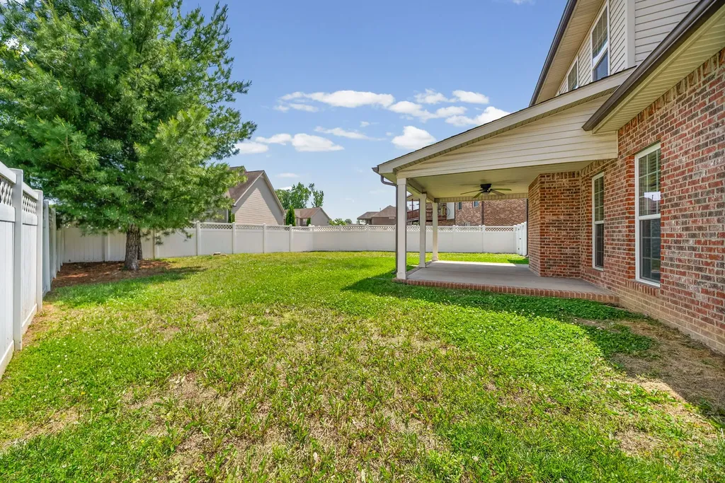 1488 Sango Commons Way Clarksville TN 37043