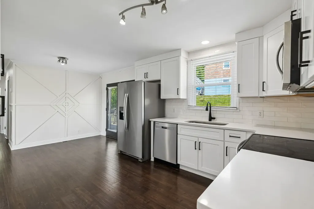 200 S Valley Road Hendersonville TN 37075