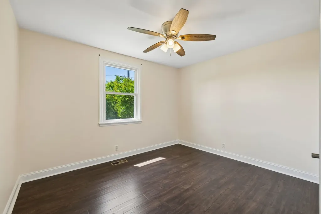 200 S Valley Road Hendersonville TN 37075