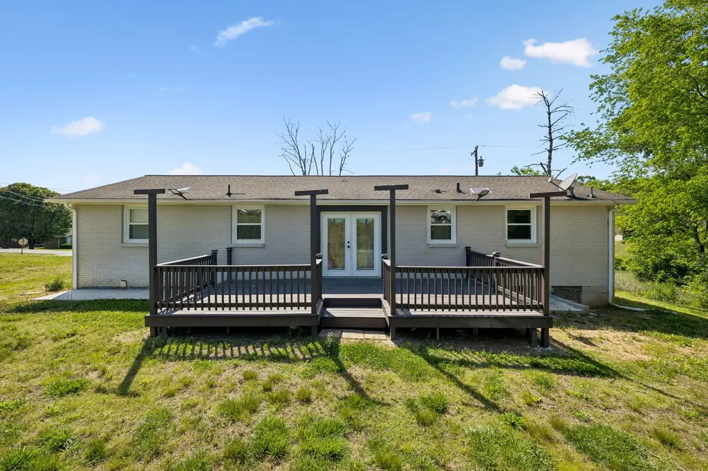 200 S Valley Road Hendersonville TN 37075