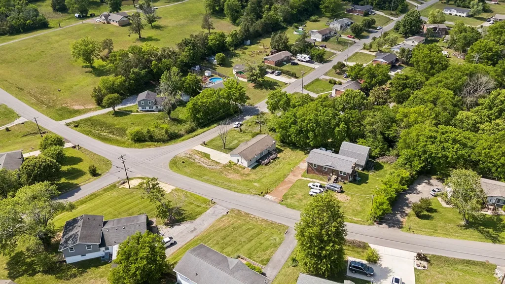 200 S Valley Road Hendersonville TN 37075