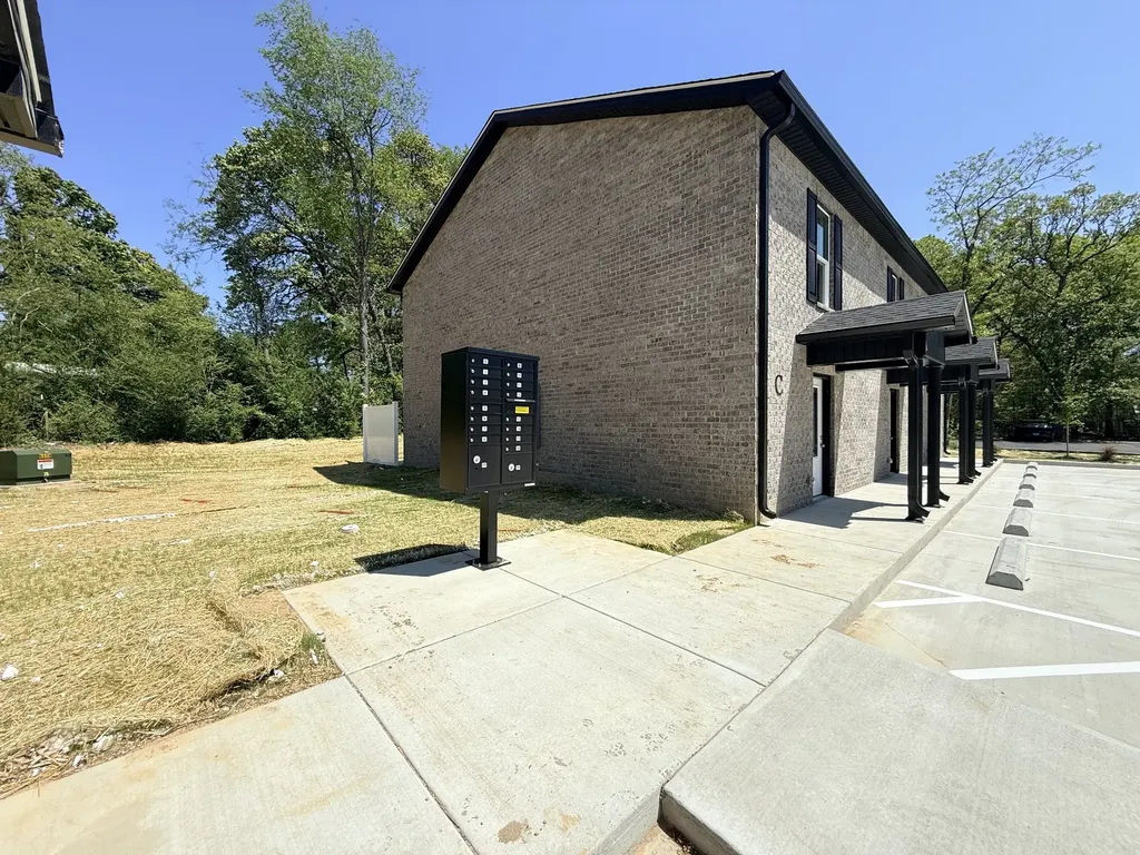 740 Kings Lane Tullahoma TN 37388