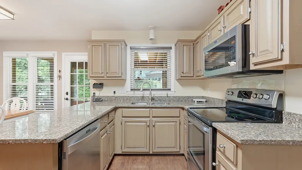 5424 Mainsail Drive Hermitage TN 37076