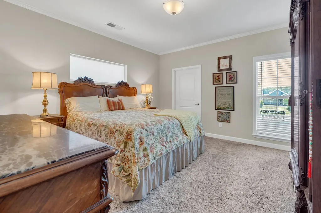 6221 Crawford Drive Hermitage TN 37076