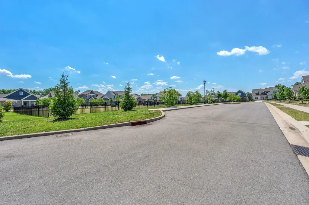 6221 Crawford Drive Hermitage TN 37076