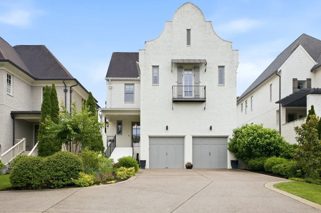 2011B Galbraith Drive Nashville TN 37215