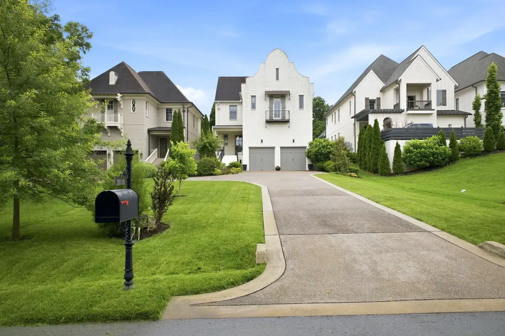 2011B Galbraith Drive Nashville TN 37215