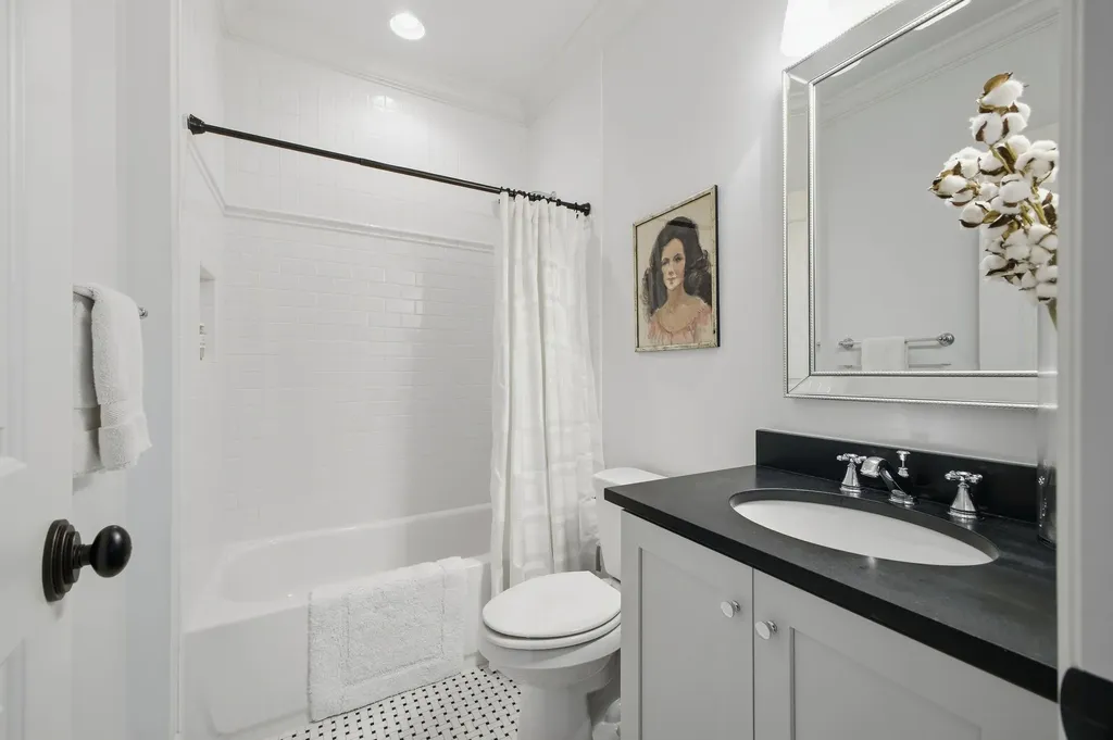 2011B Galbraith Drive Nashville TN 37215