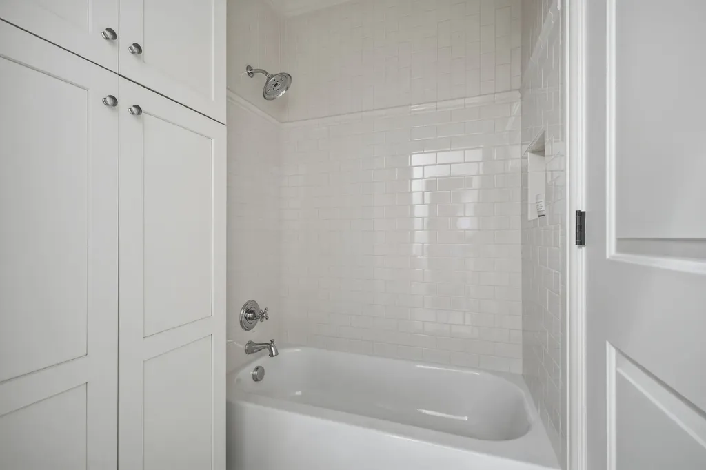 2011B Galbraith Drive Nashville TN 37215