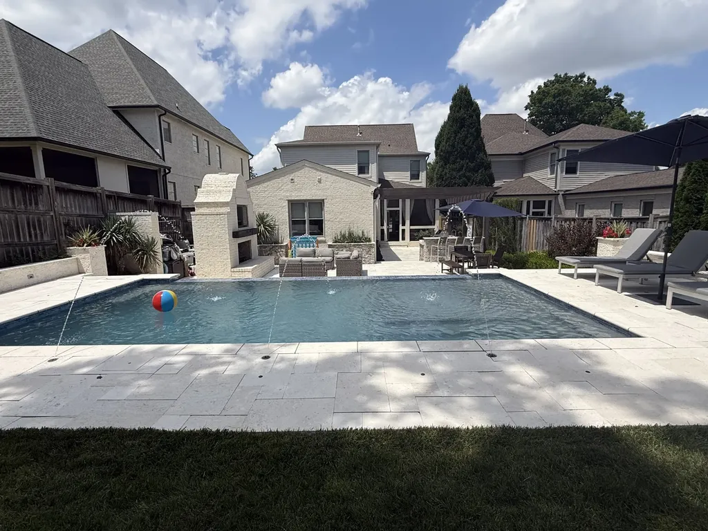 2011B Galbraith Drive Nashville TN 37215