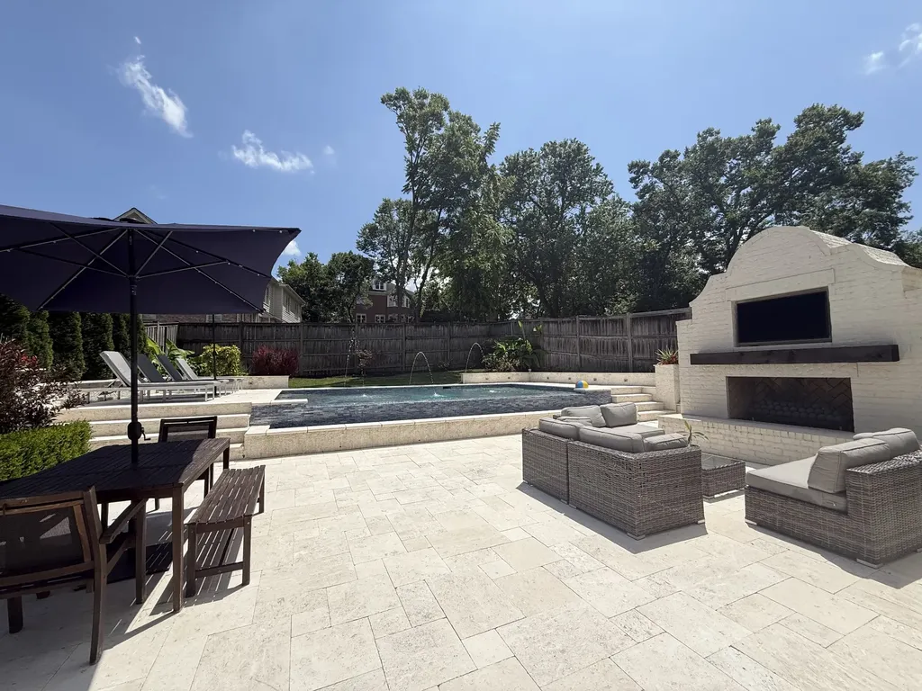 2011B Galbraith Drive Nashville TN 37215