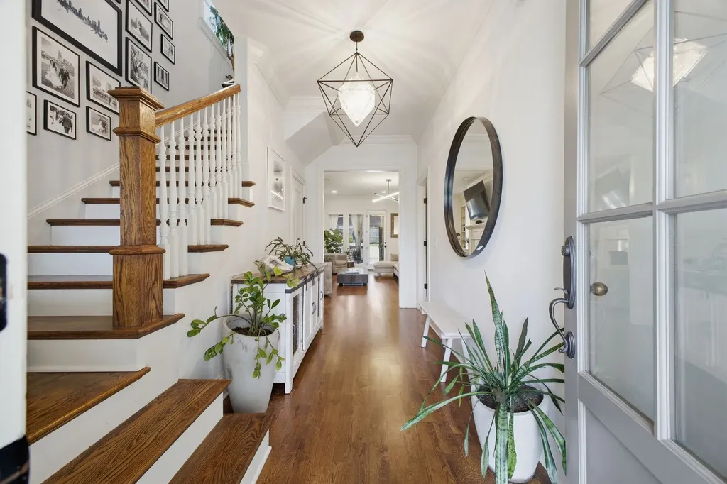 2011B Galbraith Drive Nashville TN 37215