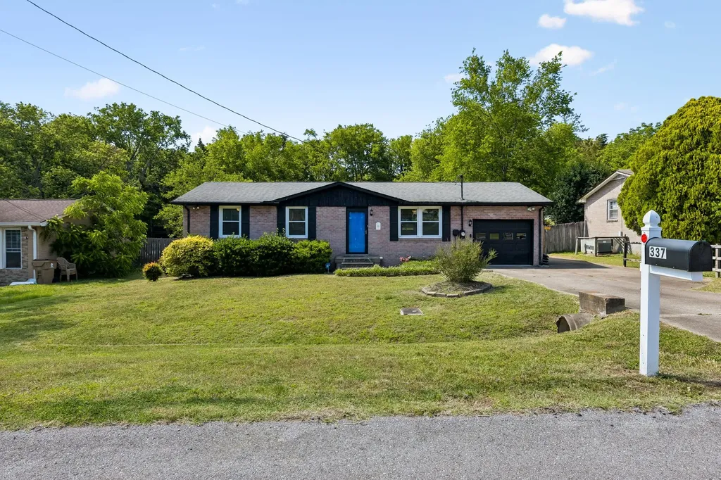 337 Janette Avenue Goodlettsville TN 37072